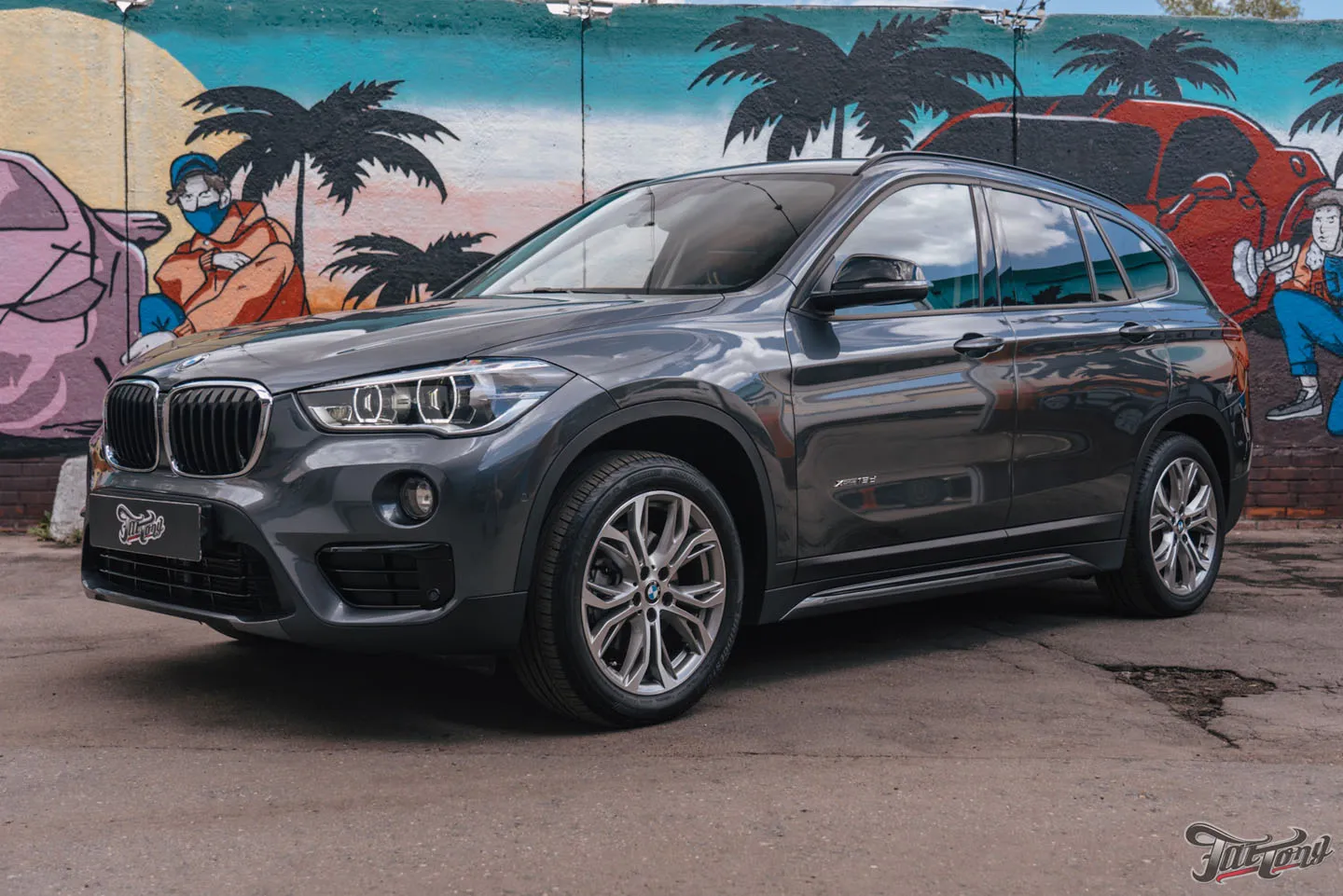 Химчистка салона и мойка подкапотного пространства BMW X1